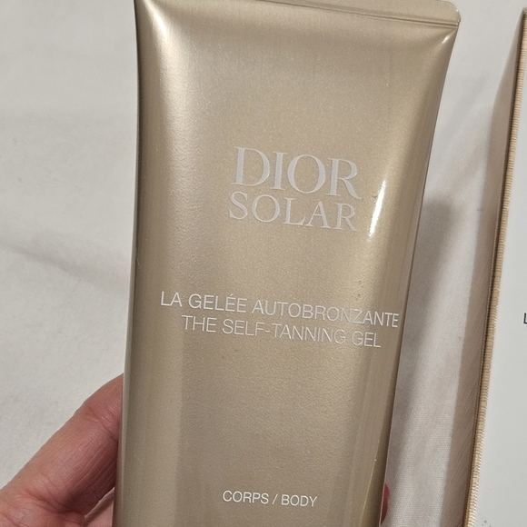 NIB Dior Solar Self-Tanning Gel - Body - Picture 5 of 8